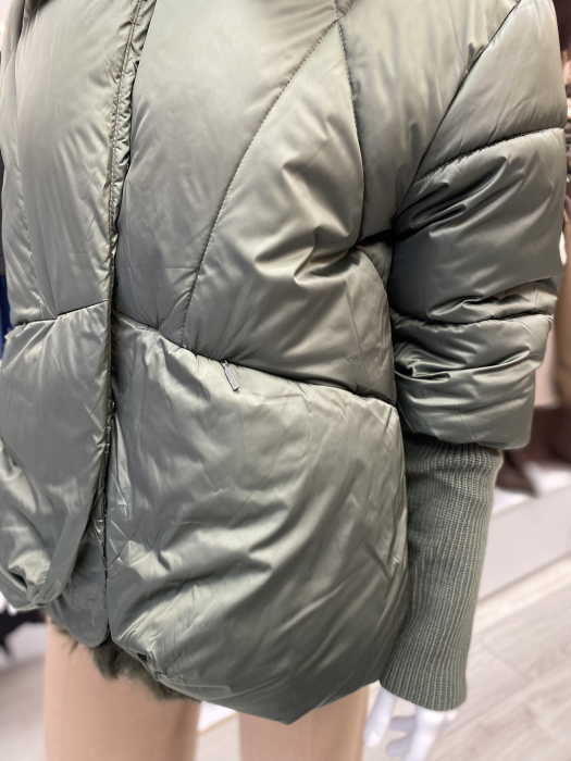 Geaca verde scurtă [3]