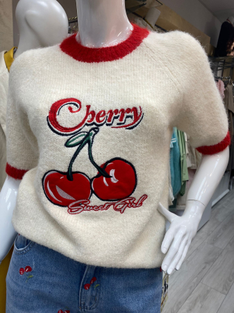 Bluze si camasi dama - Bluza damă imprimeu cirese