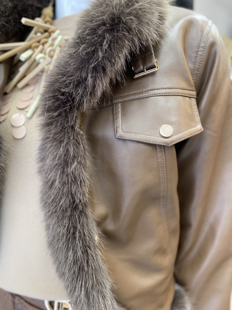 Geaca piele ecologica cu blanita [3]