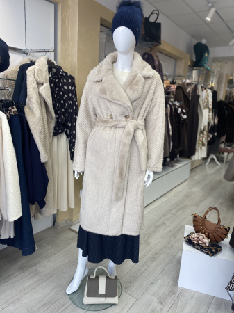 Palton bej blana artificiala [1]