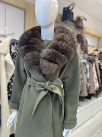 Palton cu guler de blana naturala [2]