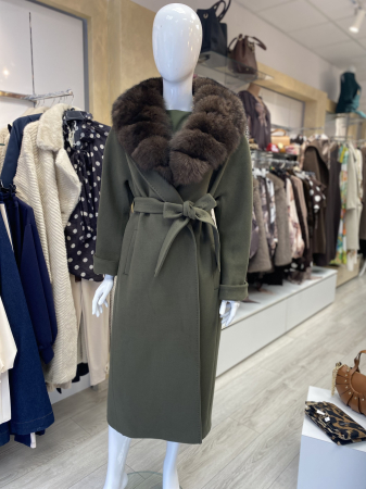 HAINA BLANA NATURALA,PALTOANE,GECI SI VESTE - Palton cu guler de blana naturala