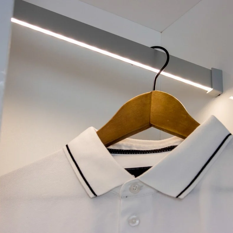 Bară de haine  Rectangulară cu LED [14]
