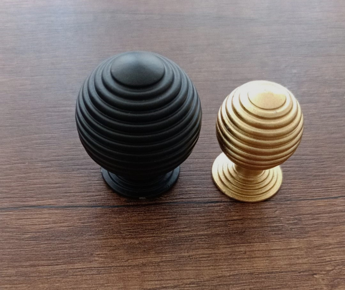Buton Small Neck Auriu Mat [6]
