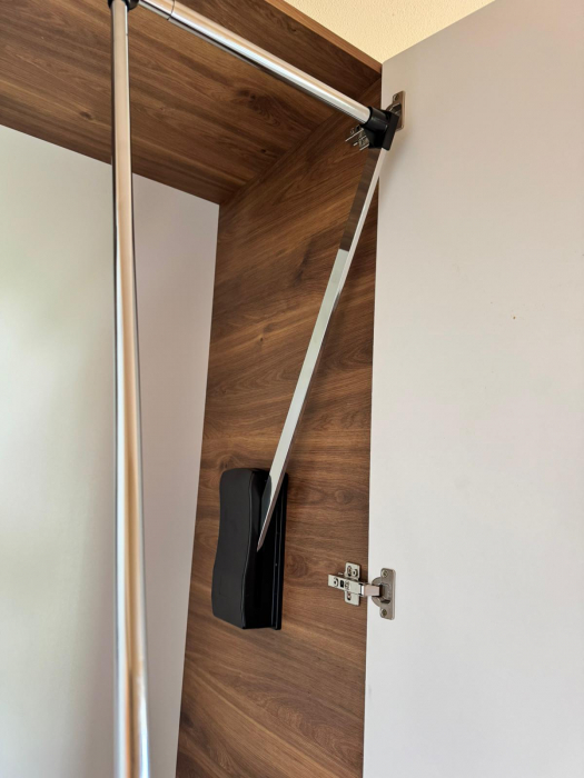 Lift rabatabil pentru garderobă marca Strong [7]