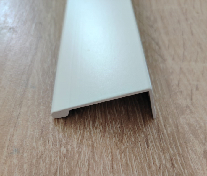 Mâner Melis Alb mat marca Urban [7]