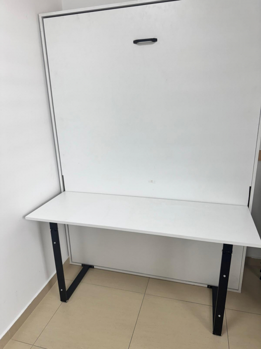 Sistem de pat rabatabil vertical, cu birou pliabil [19]