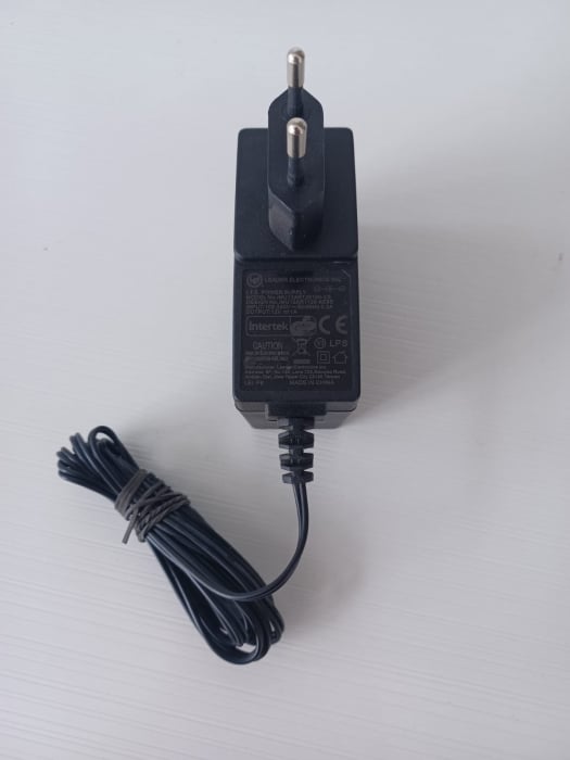 TRANSFORMATOR RGB 18 W 12V [2]