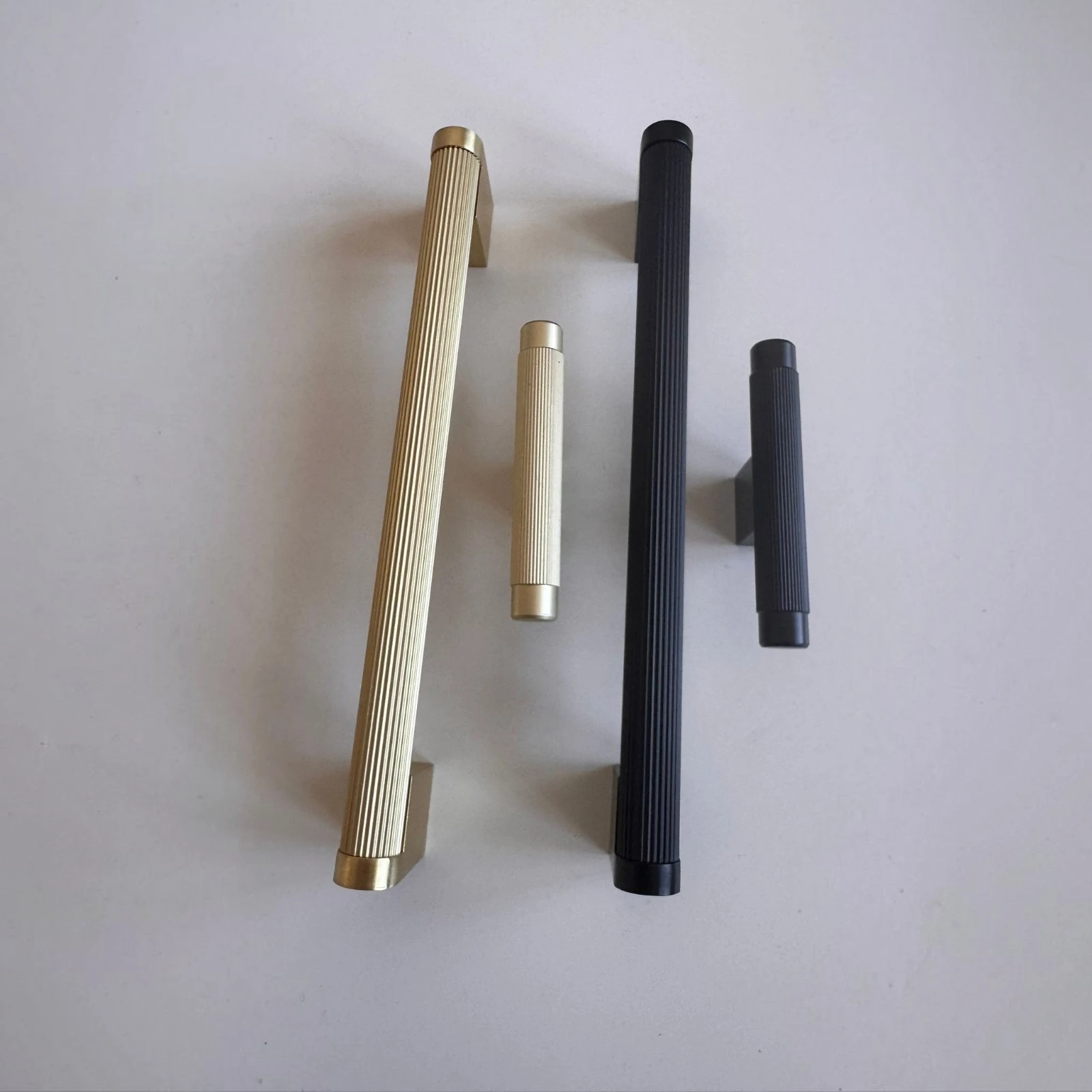 Buton metalic West Deluxe cilindric și striat - tip T [5]