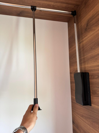 Lift rabatabil pentru garderobă marca Strong [3]