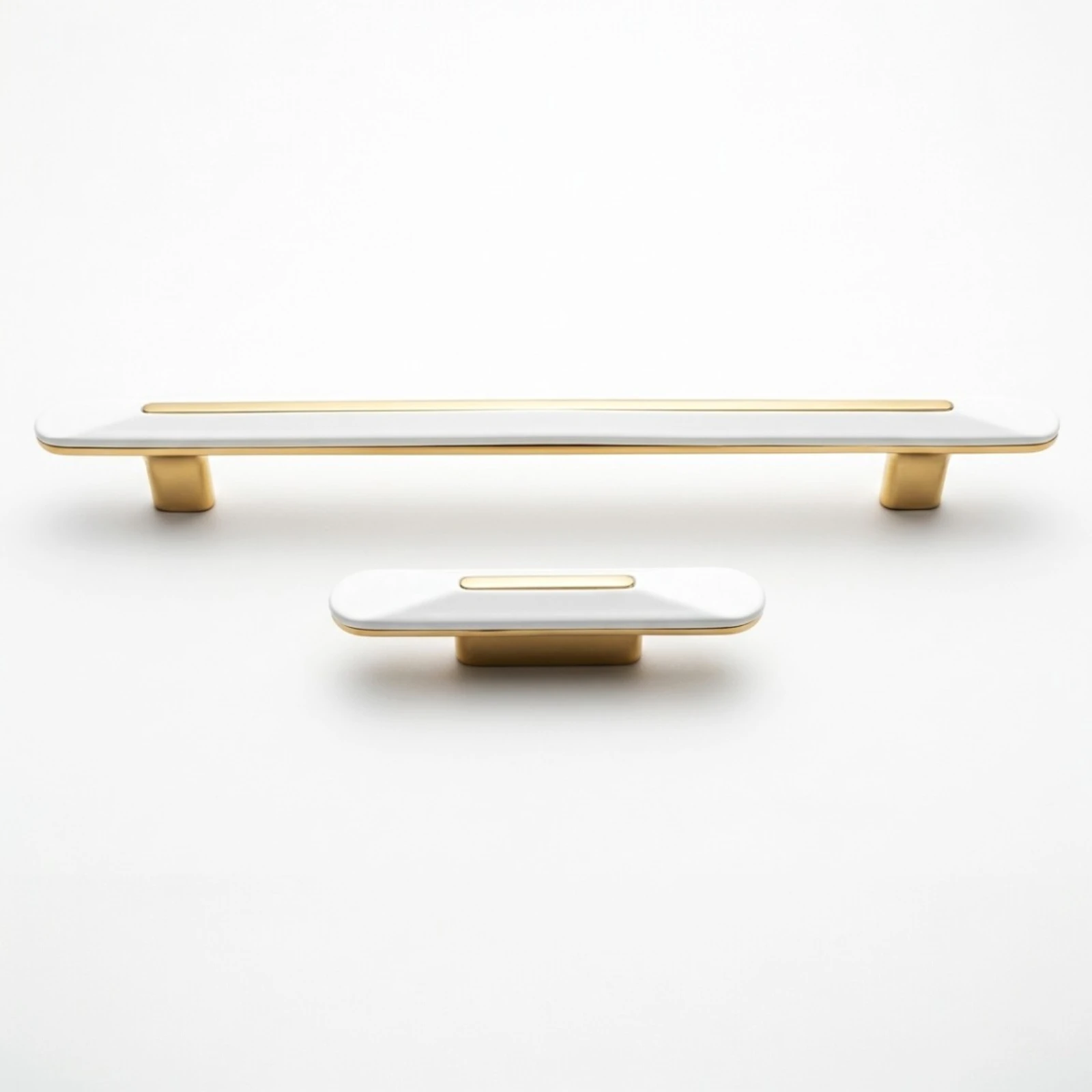 Mâner Lungo Auriu Periat & Alb Lucios [1]