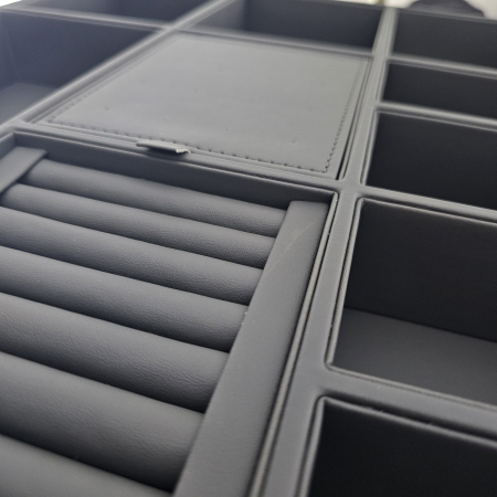 Organizator accesorii vestimentare [3]