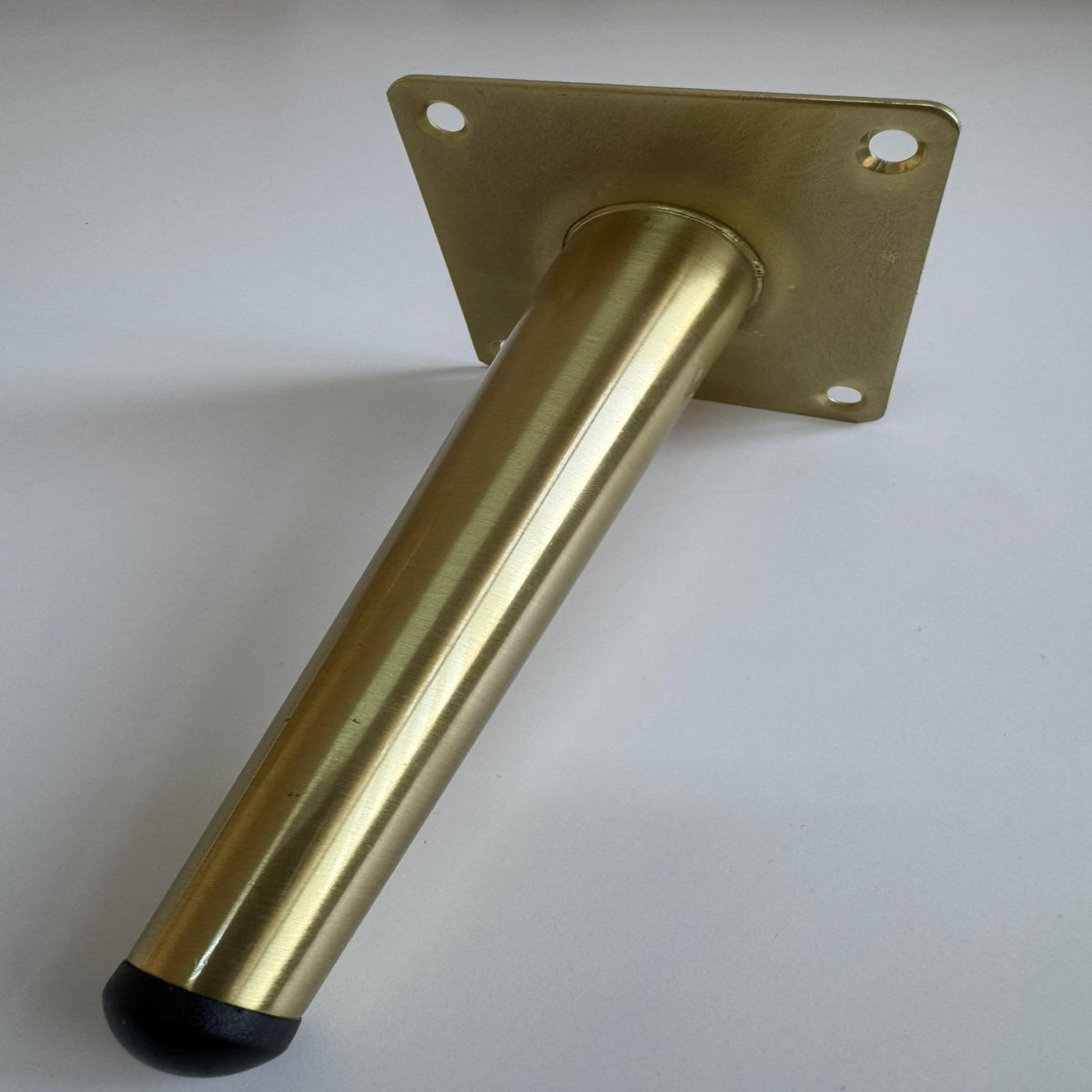 Picioare pentru mobilă - Picior mobilier FS020 h 150mm