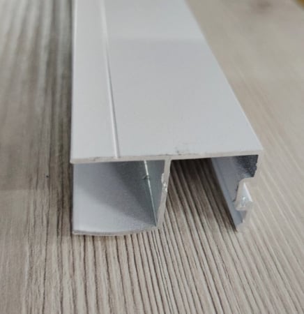Profilul maner „Y”  pentru usi glisante marca HC [9]
