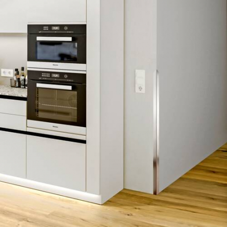 Profil unghiular INOX, 1,50 m – ascuțit cu margine rotunjită [10]