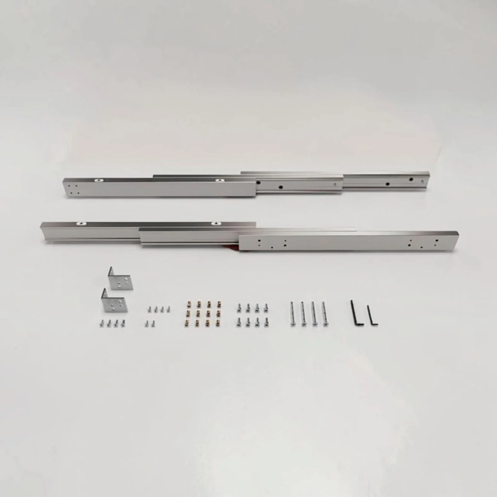 Shot – Sistem pentru masă extensibilă fără picior, integrat în corpul mobilierului [6]