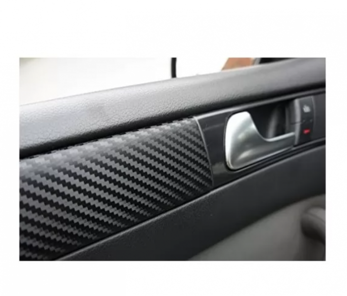 Autocolant Rola Negru cu textură Carbon 4D 127x250 cm [4]