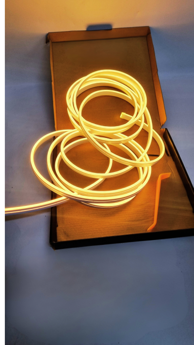 Banda LED portbagaj auto 5m lumina calda iluminare continua tip neon 12V activare automata [2]