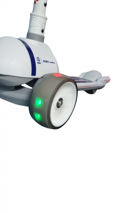 Trotineta cu 3 roti, led-uri colorate, cu Faruri tip Racheta [4]