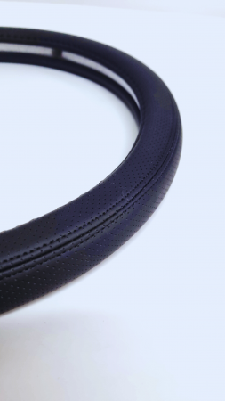 Husa volan Piele Calitate Premium Neagra Perforat 37-39cm [2]