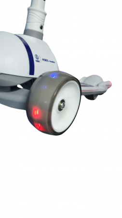 Trotineta cu 3 roti, led-uri colorate, cu Faruri tip Racheta [4]