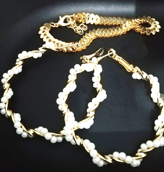 Cercei Twisted Pearl [2]