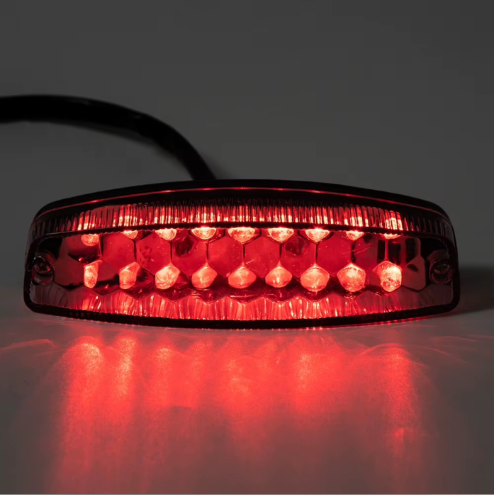 Lampa Stop Frana Spate Scuter 2T 4T- led - 12v [3]