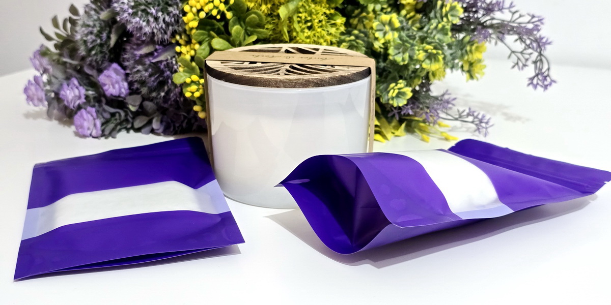 Pungi resigilabile mate stand-up mov