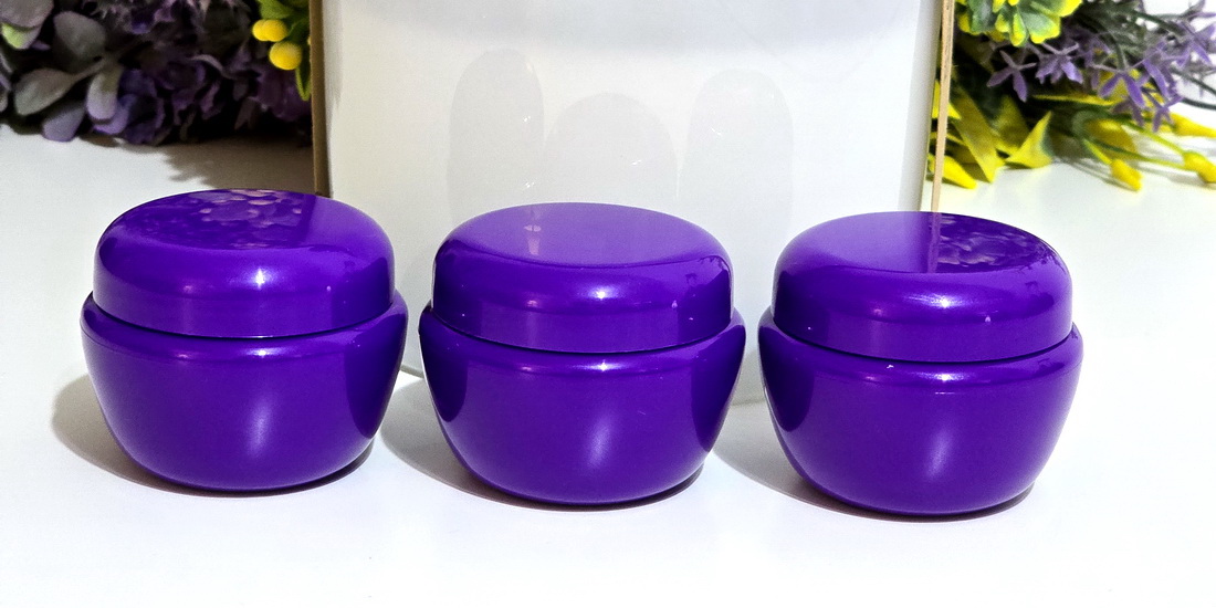 Cutii mov din plastic 30g