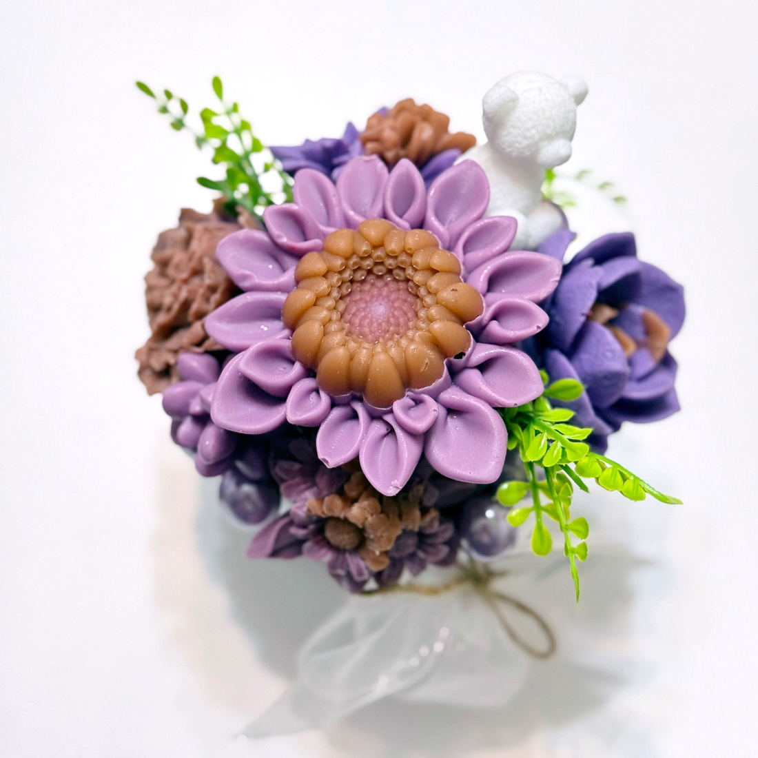 Aranjament din flori de sapun [3]