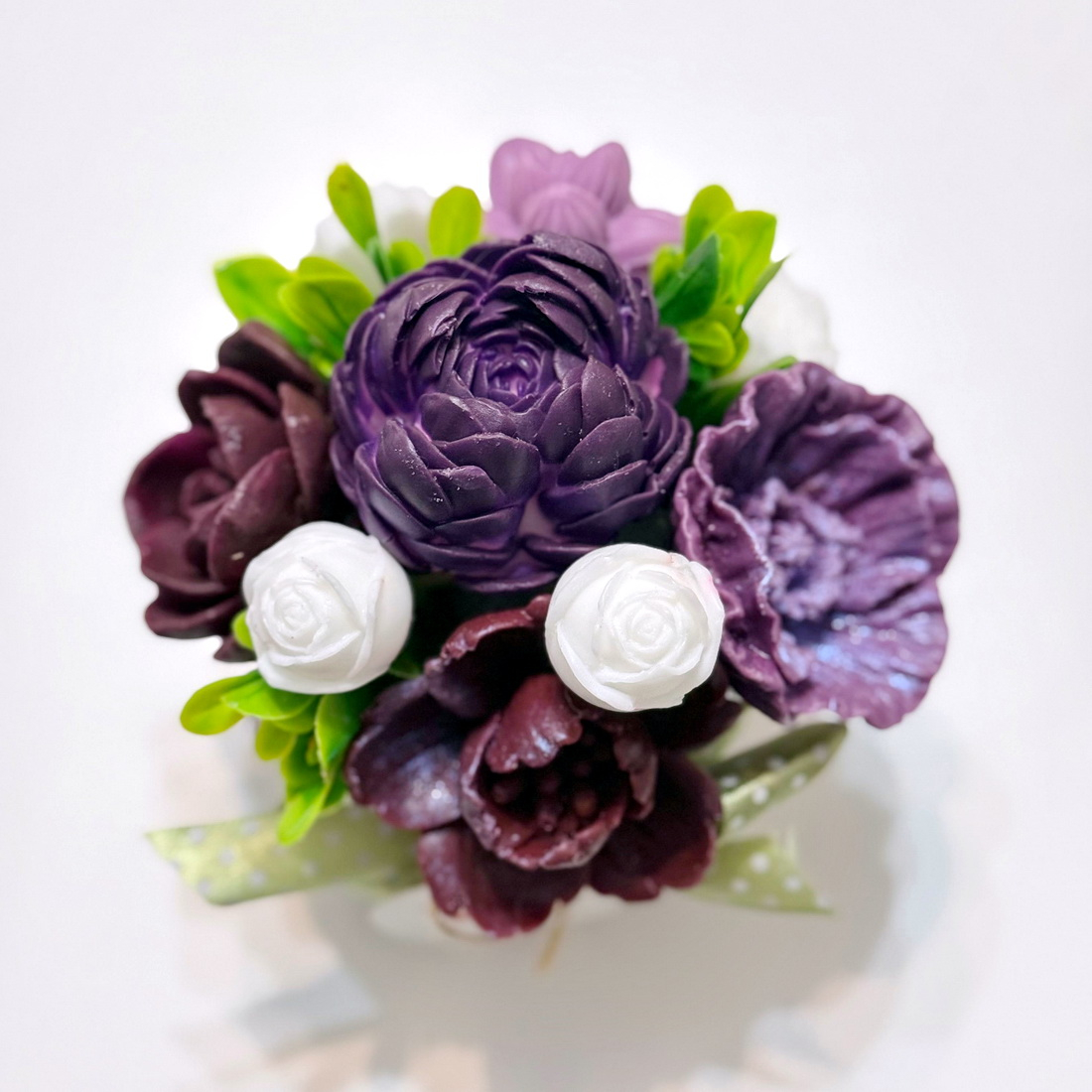 Aranjament din flori de sapun [3]