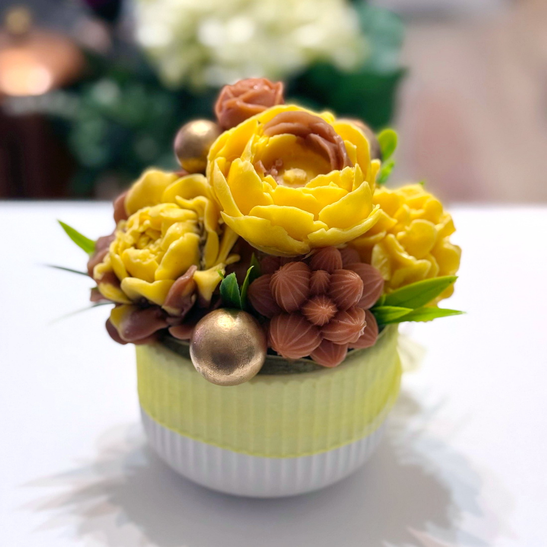 Aranjament din flori de sapun [4]