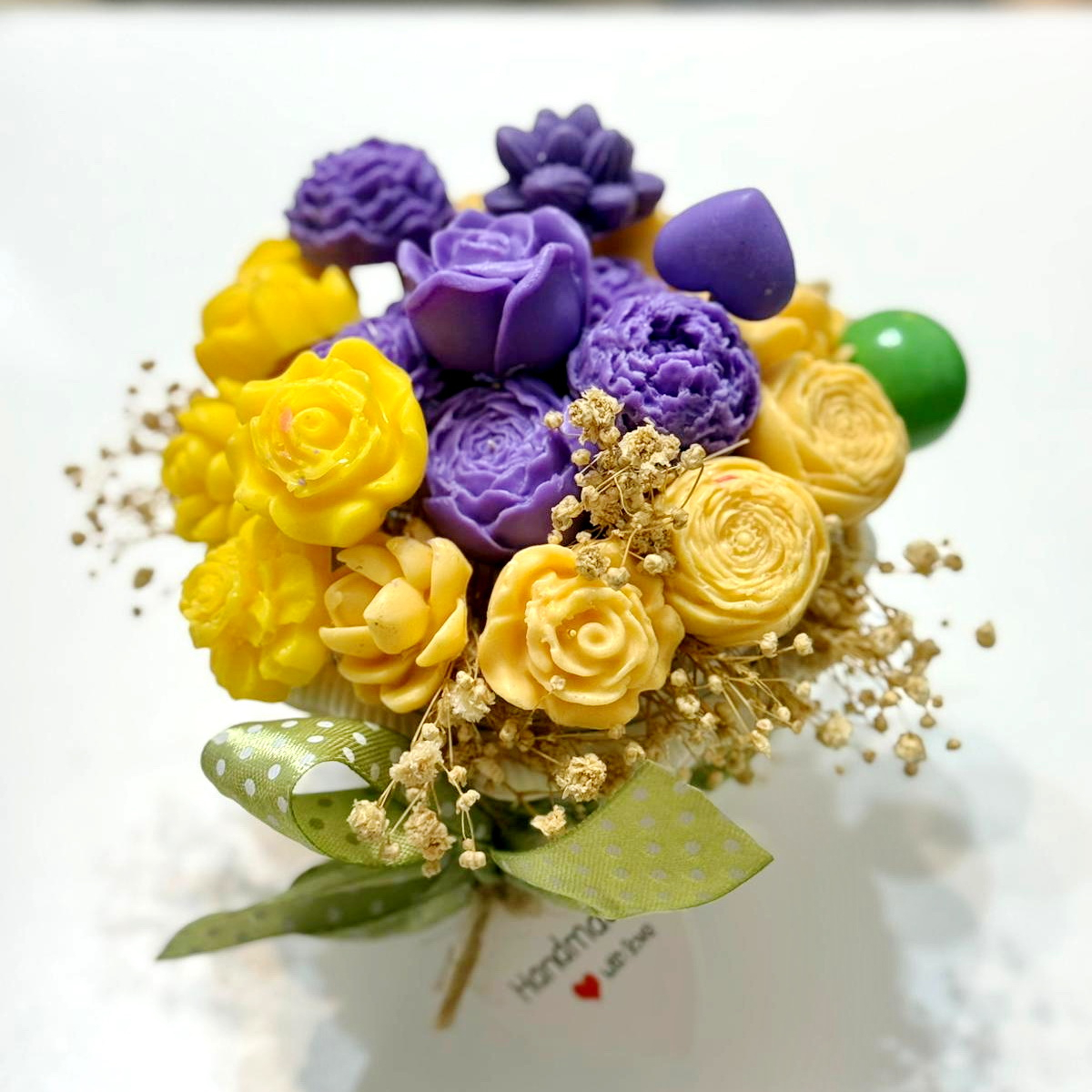 Aranjament din flori de sapun [2]