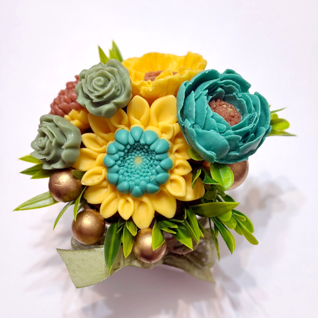 Aranjament din flori de sapun [3]