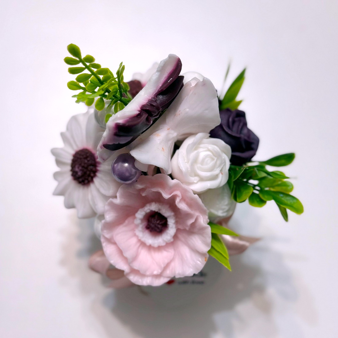 Aranjament din flori de sapun [3]