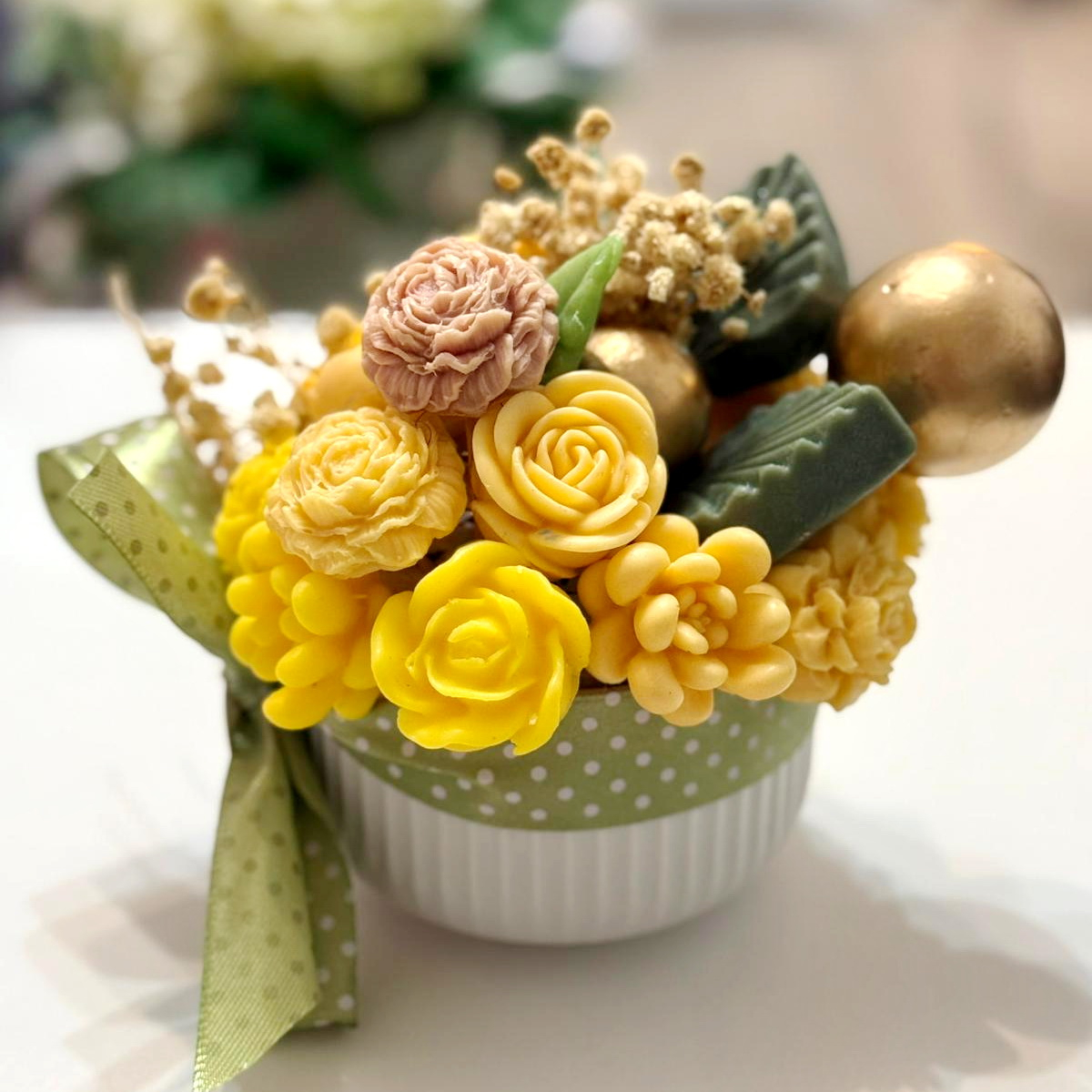 Aranjament din flori de sapun [3]