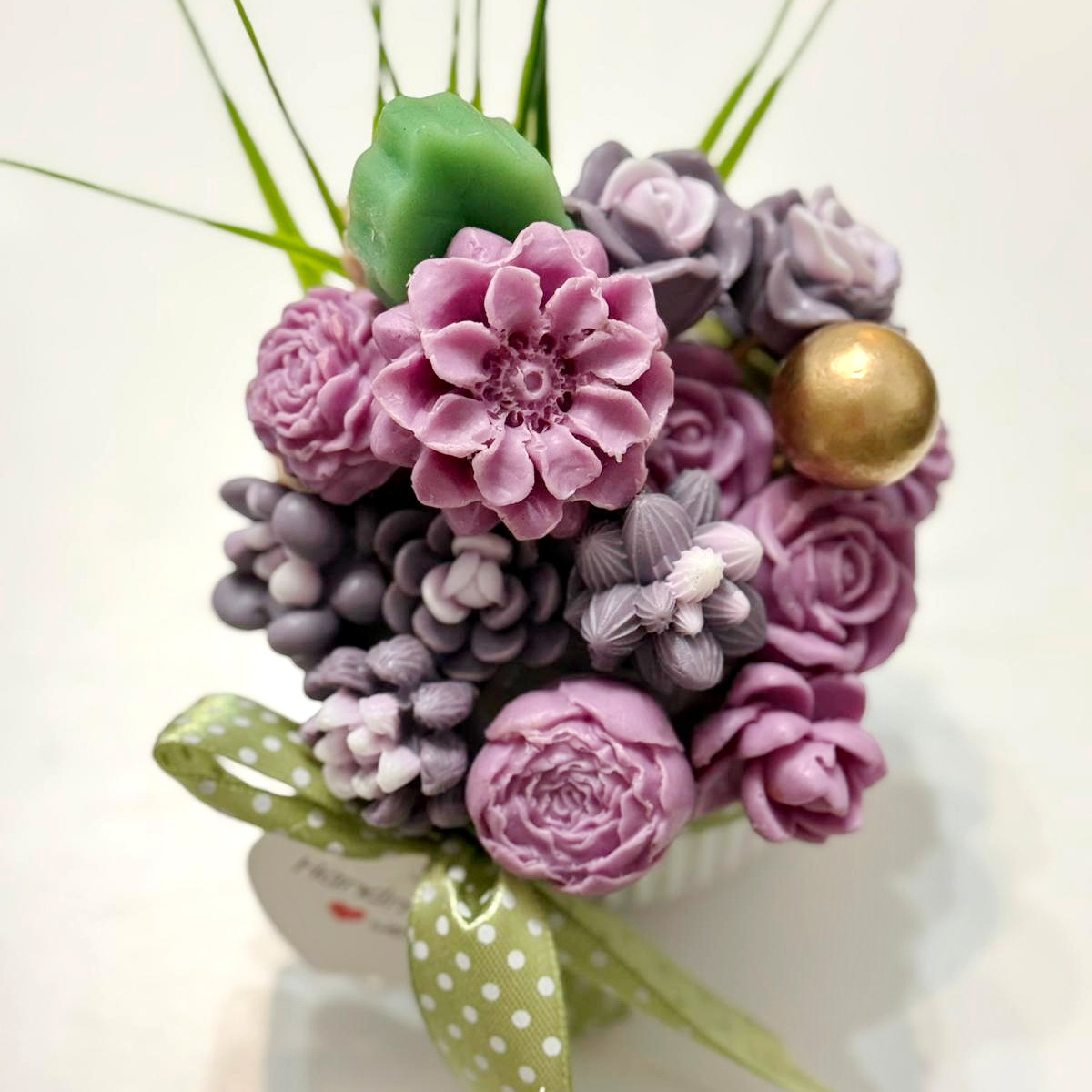 Aranjament din flori de sapun [2]