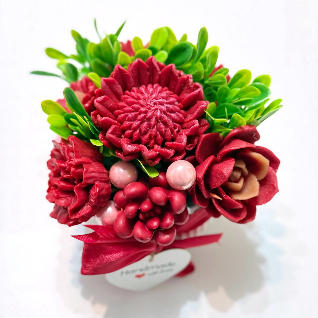 Aranjament din flori de sapun [3]