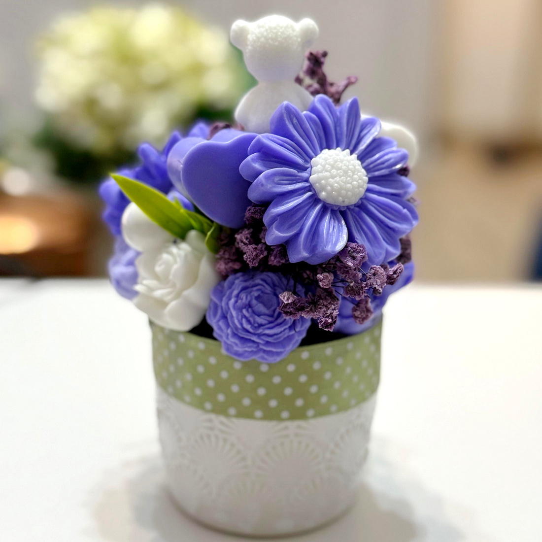 Aranjament din flori de sapun [3]