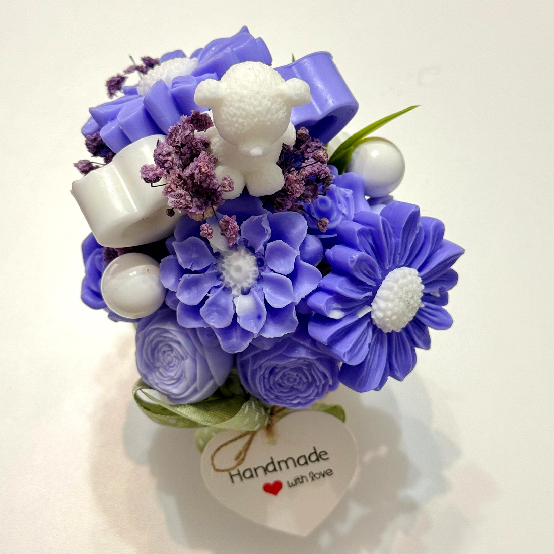 Aranjament din flori de sapun [4]