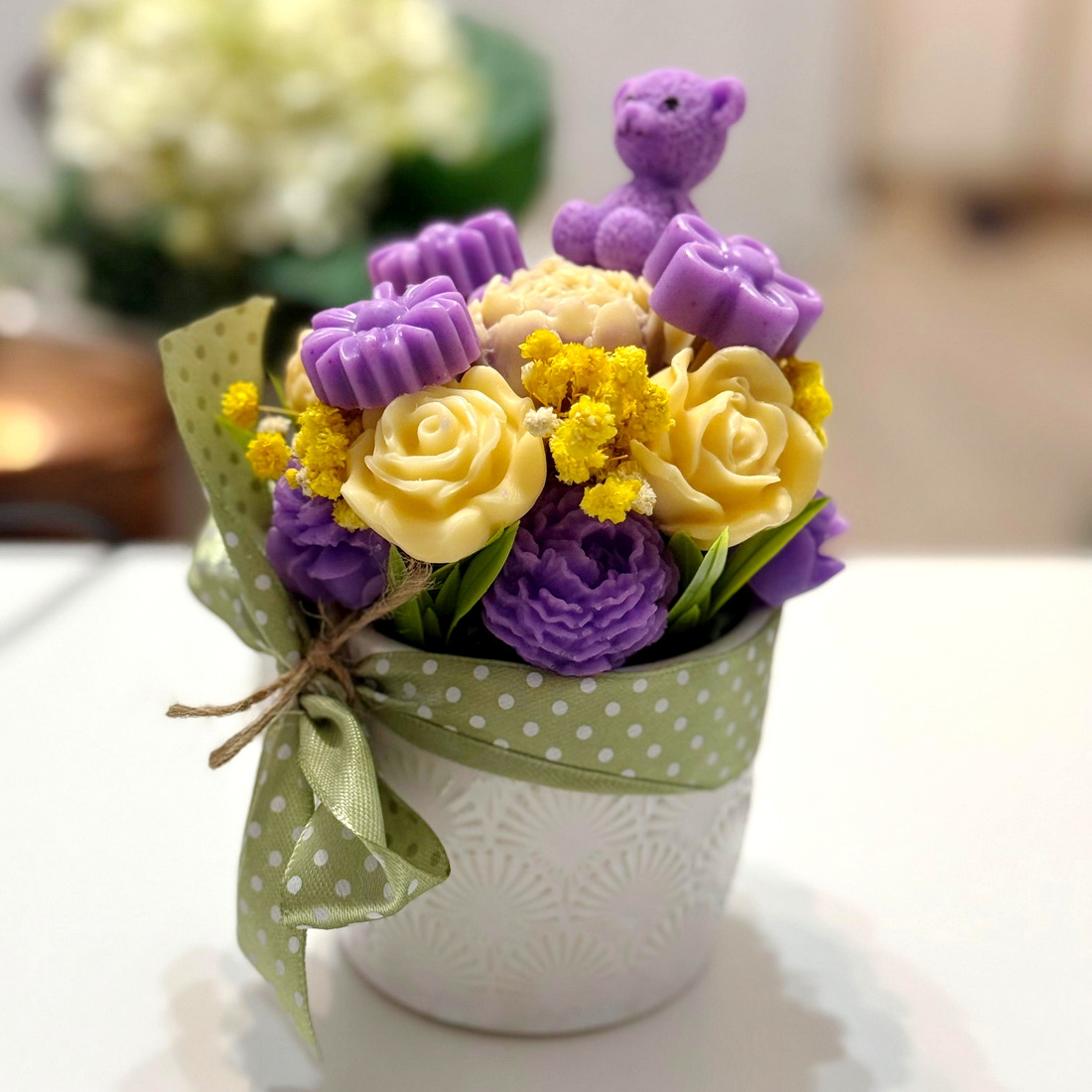 Aranjament din flori de sapun [4]