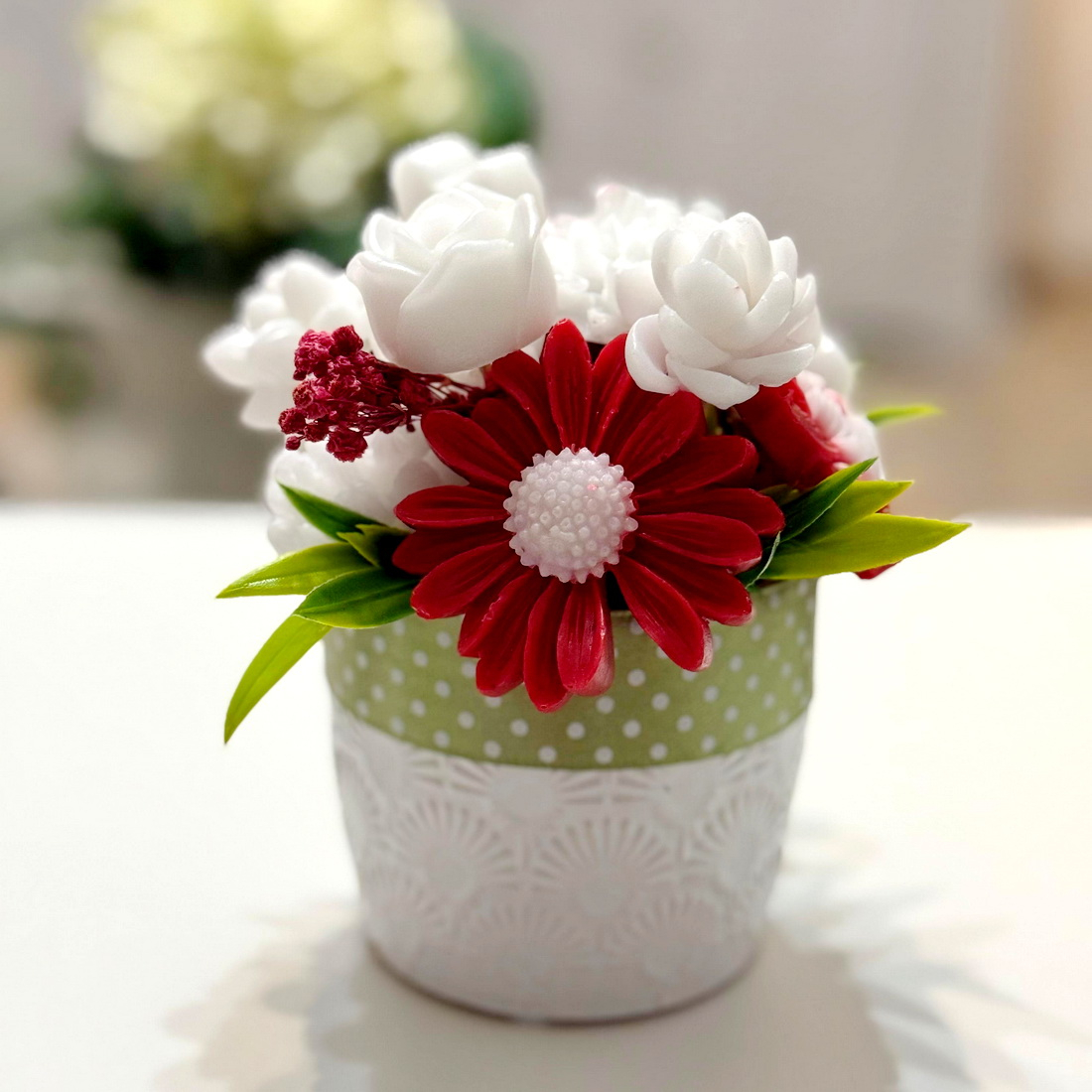 Aranjament din flori de sapun [3]