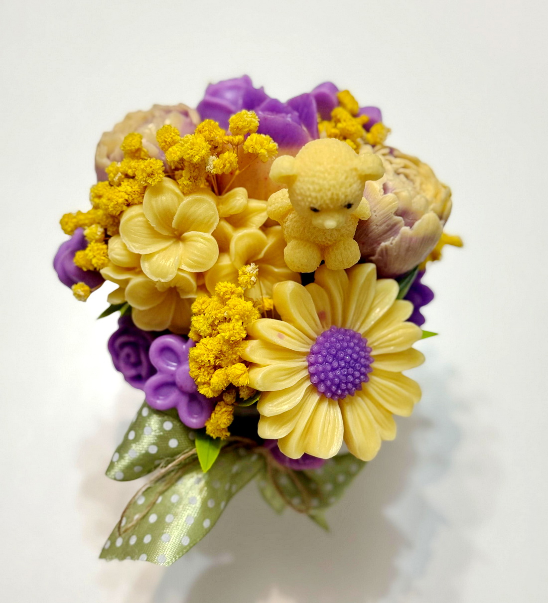 Aranjament din flori de sapun [3]