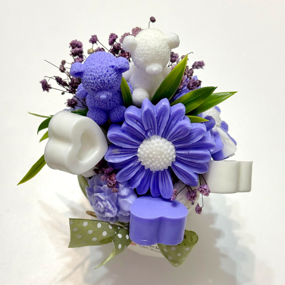 Aranjament din flori de sapun [3]