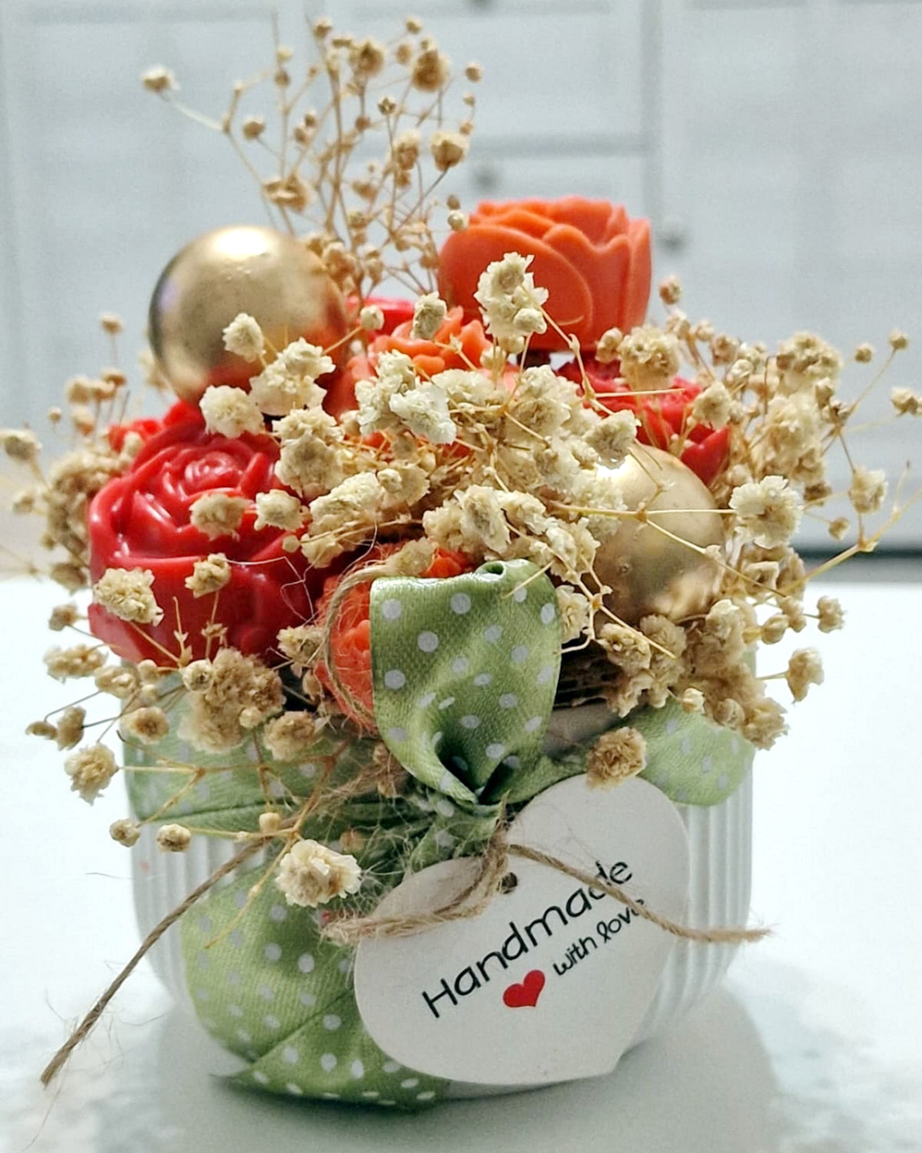 Aranjament din flori de sapun [2]