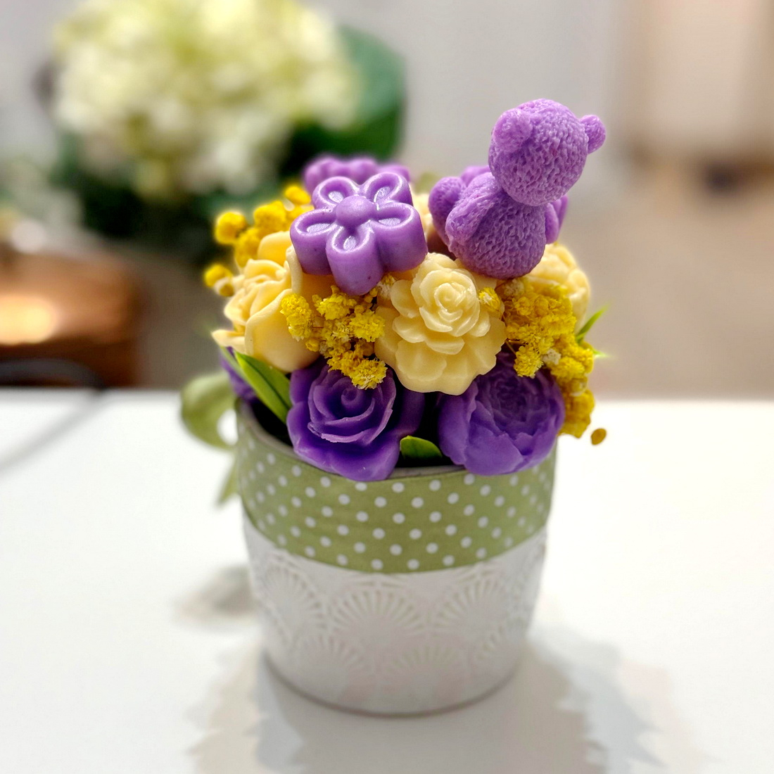 Aranjament din flori de sapun [5]