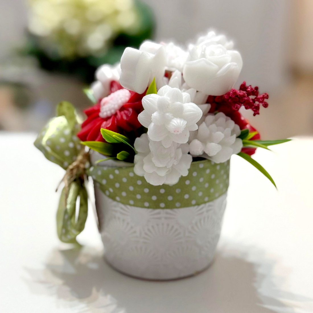 Aranjament din flori de sapun [5]