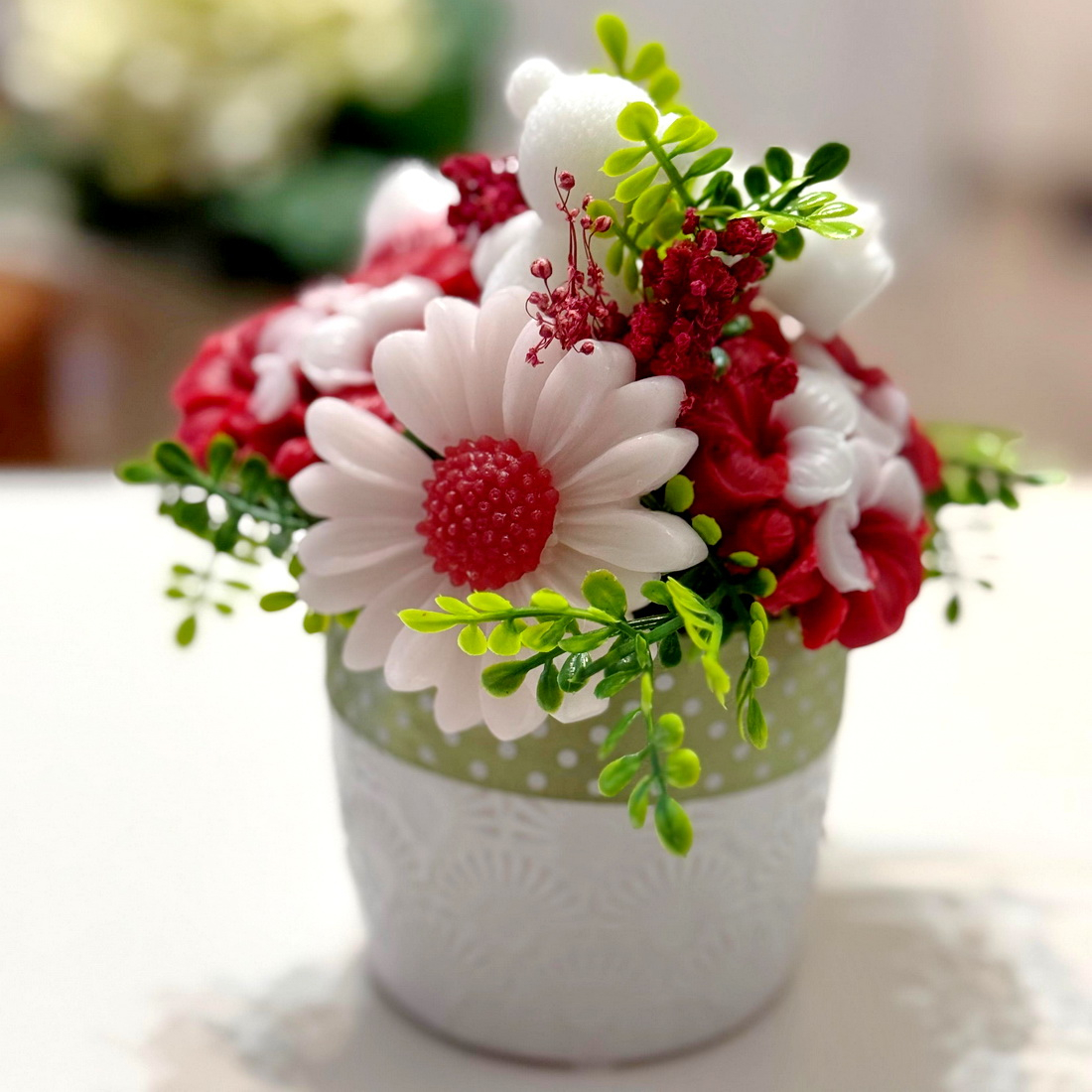 Aranjament din flori de sapun [5]