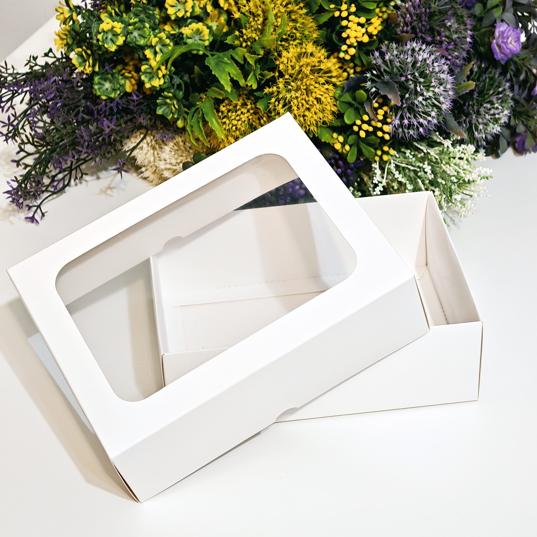 Cutie din carton alba cu fereastra 14cm x 11cm x 5cm [5]