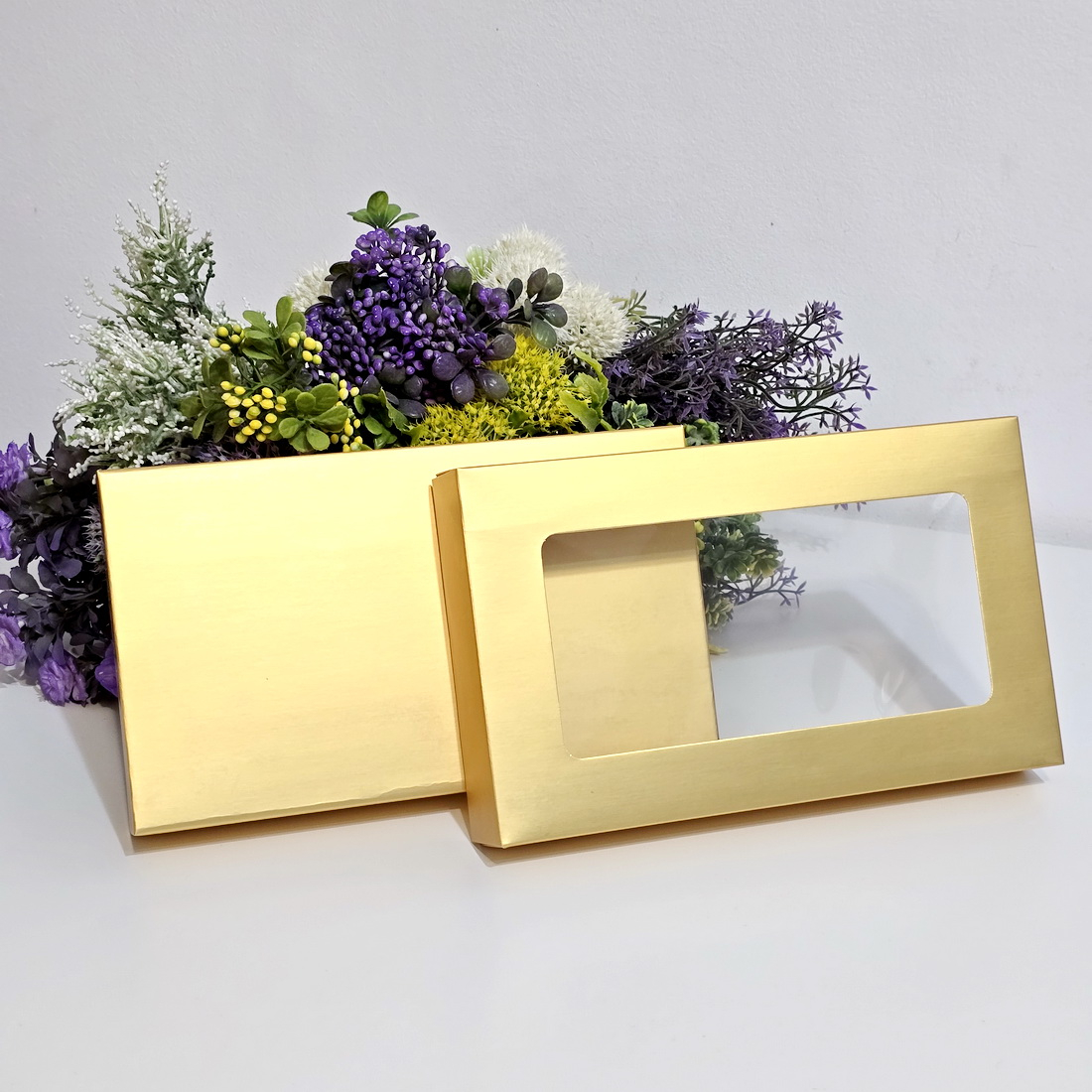 Cutie din carton aurie cu fereastra 25cm x 15cm x 4cm [4]